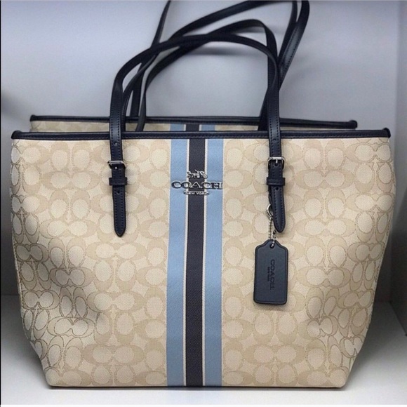 Coach Signature Tote - Picture 12 of 13